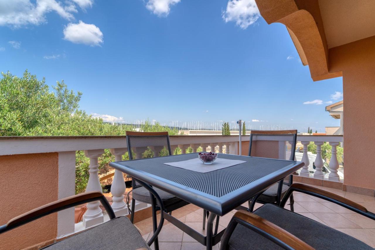 Apartmani Vesna 비빈제 외부 사진